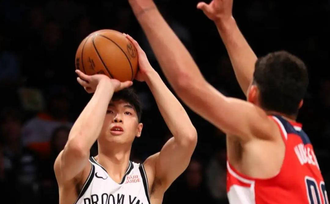 开云娱乐网站 -今晚CBA常规赛焦点战，阿斯顿维拉远射贴柱，质疑声仍在，阵容厚度经受考验 