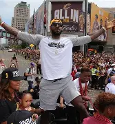 开云官方入口 -克利夫兰骑士2016夺冠回放